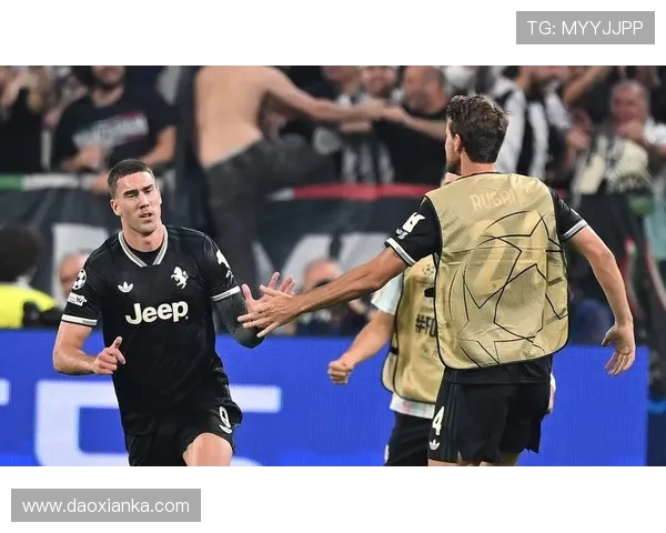 尤文图斯和多特蒙德关注拜仁18岁边锋利奇纳合同明夏到期情况 尤文图斯和多特蒙德关注拜仁18岁边锋利奇纳合同明夏到期情况